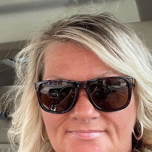 Meet your Posher, Beverly